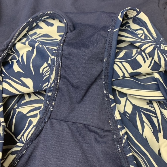 One piece swimsuit w front tie, dark blue and white - Picture 5 of 9